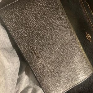 Coach wallet/crossbody